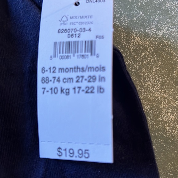 Gap Baby Oneies - Picture 4 of 8